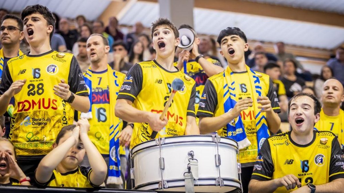 Aficionados del Balonmano Soria en la pasada temporada en el San Andrés.