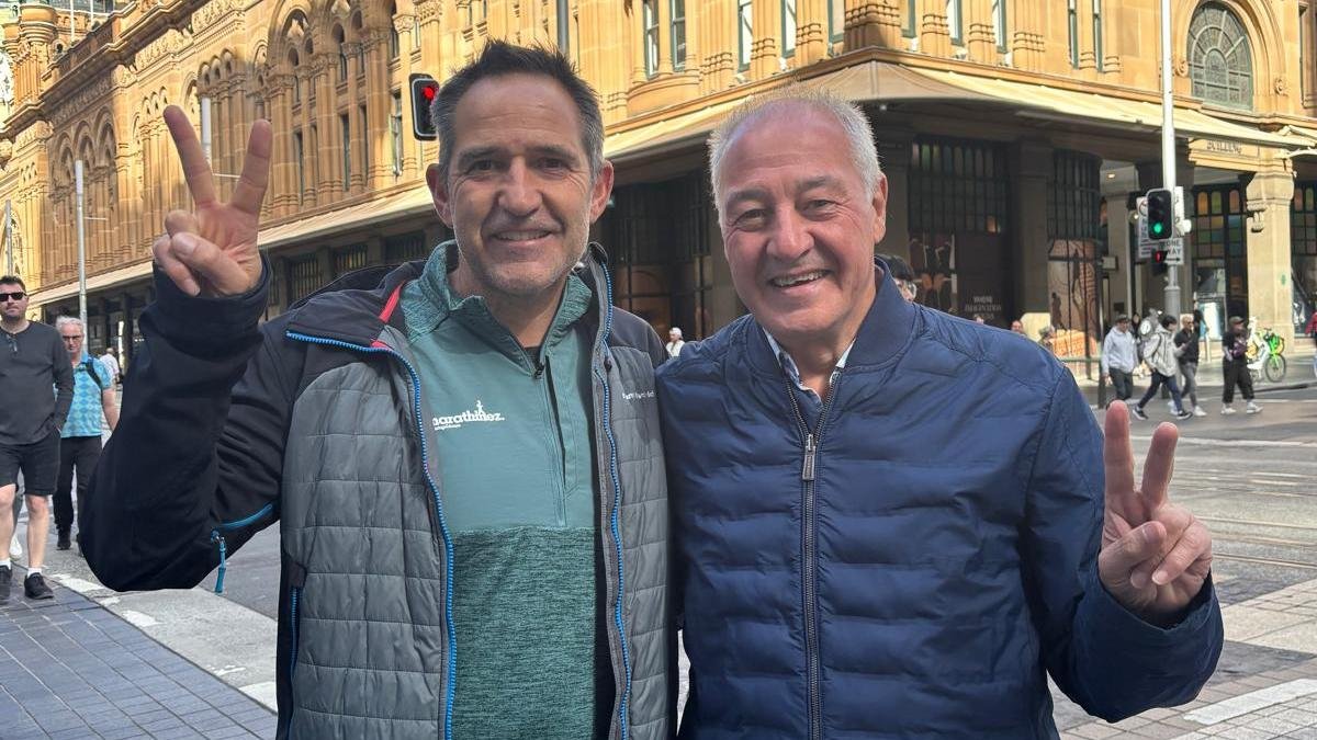 Rafa Martínez y José Ángel Martínez en Sydney para competir este domingo en la maratón australiana.