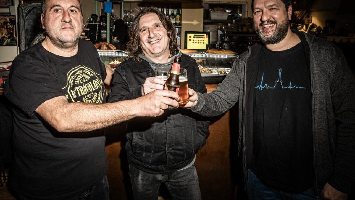 El rock´n´roll se mantiene muy vivo con Los Trócolos