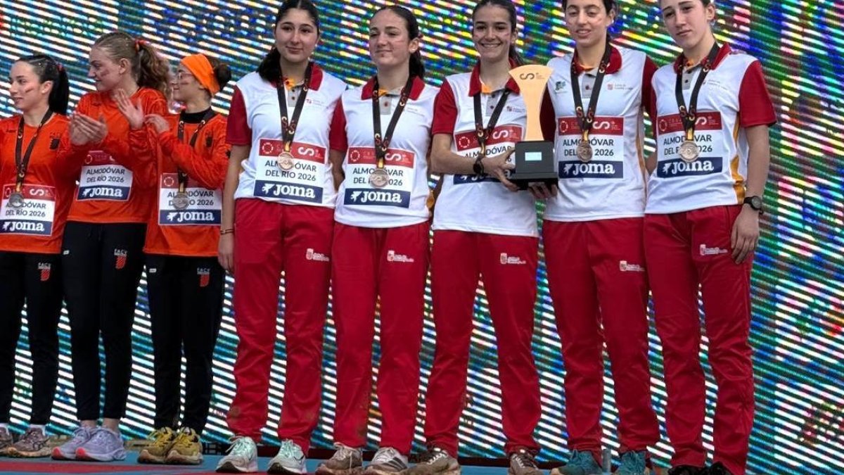 Plata para el equipo femenino sub 18 de Castilla y León con la soriana Elisabeth Giaquinta en sus filas.