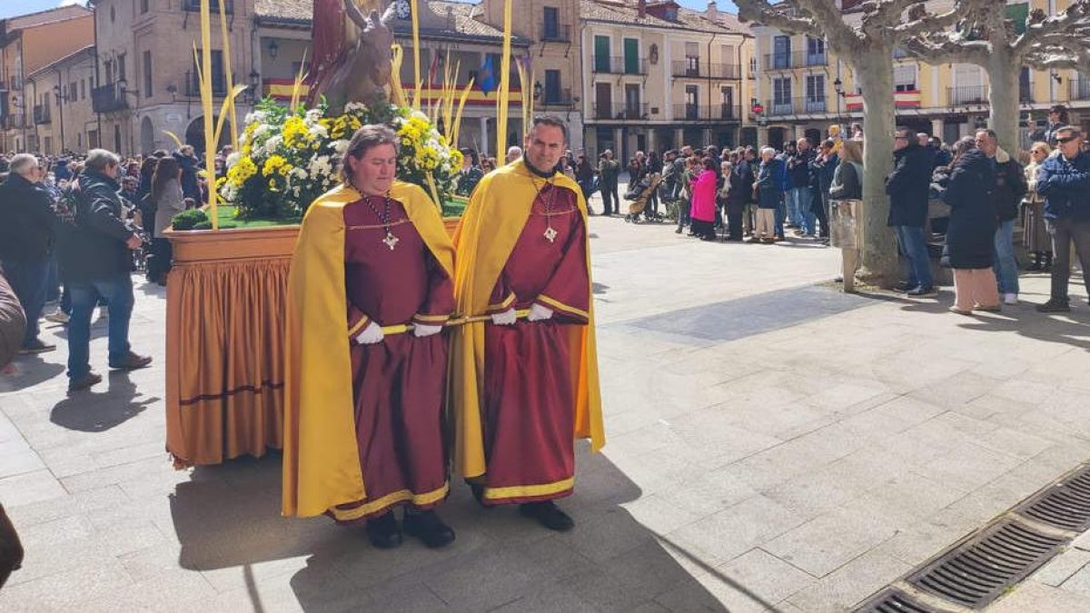 La Semana Santa burguense arrancó con 'La Borriquilla'