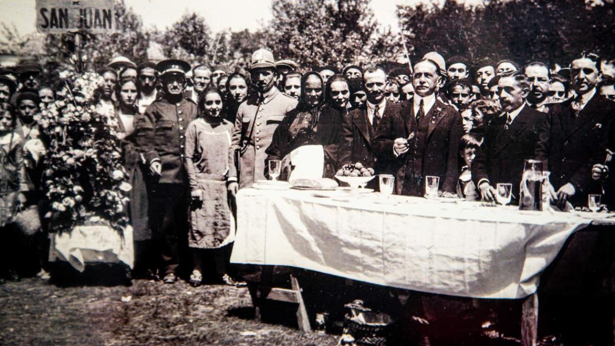 La muestra puede visitarse en la galería acristalada del Instituto Antonio Machado