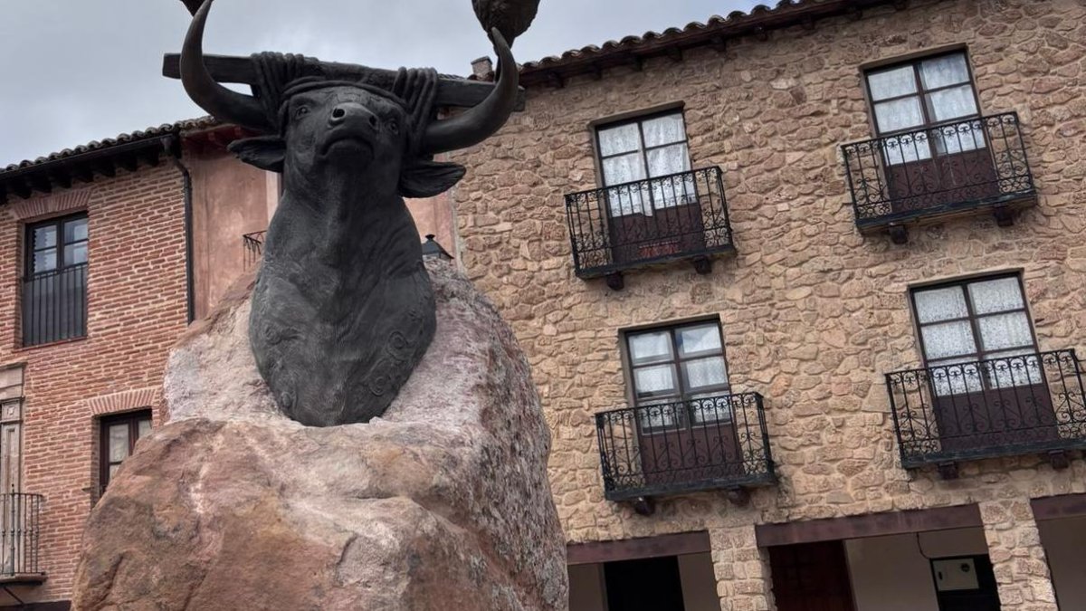 Monumento al Toro Jubilo en Medinaceli.