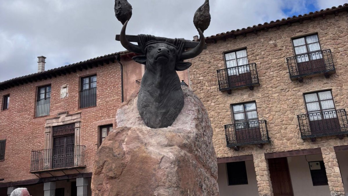 Monumento al Toro Jubilo en Medinaceli.