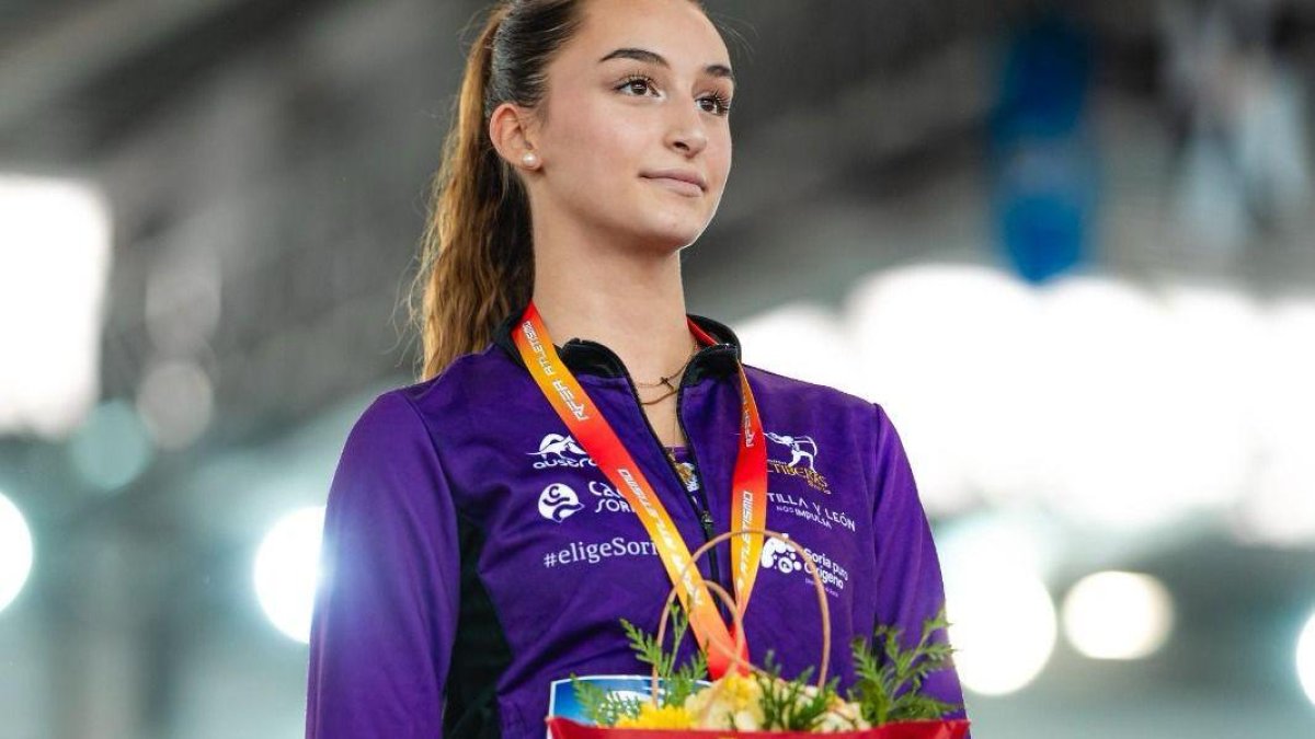 Paula López participa en altura con la segunda mejor marca de todas las participantes.