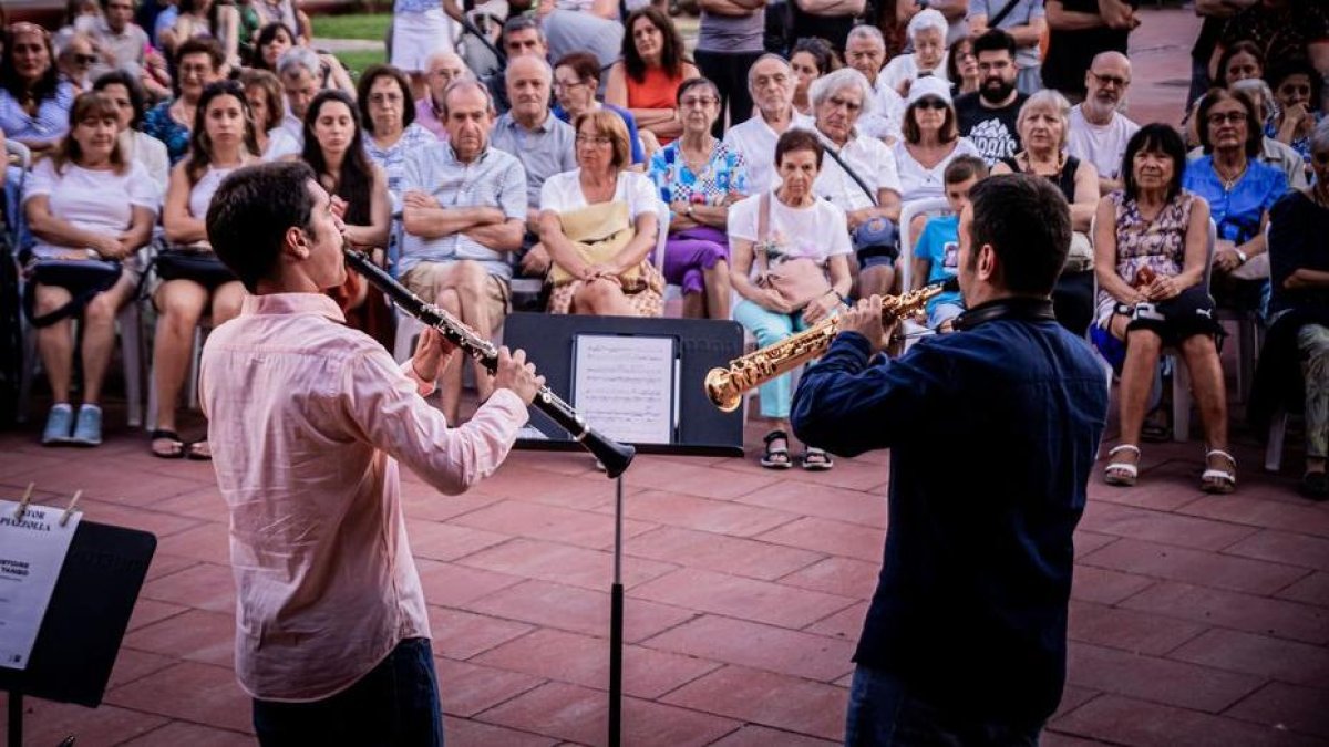 Raíces cruzadas puso la nota soriana a los conciertos en los barrios