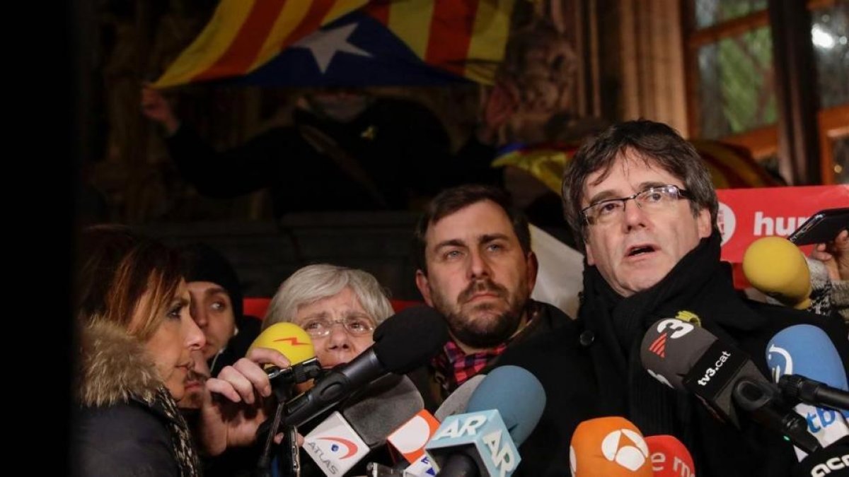 Carles Puigdemont en Bélgica.-AFP / THIERRY ROGE