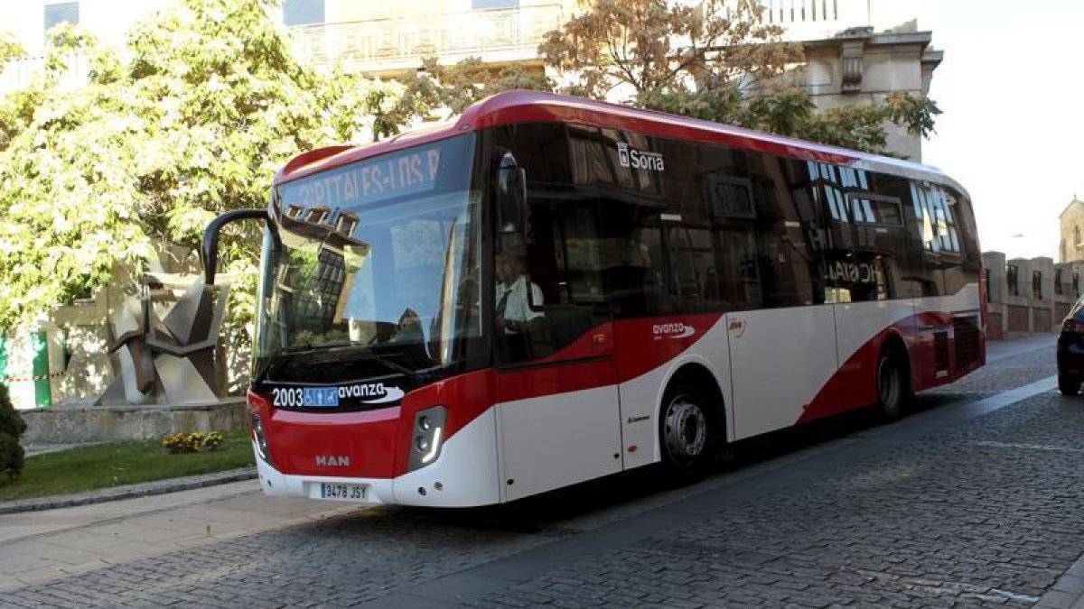 Autobús urbano de la capital.-HDS