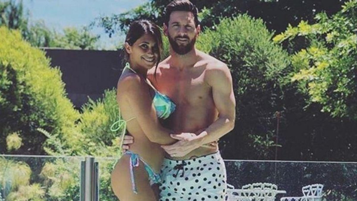 Antonella y Messi, en Rosario.-EL PERIÓDICO