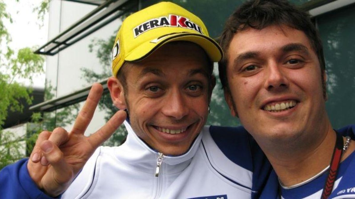 Valentino Rossi y Uccio Salucci, en una imagen de hace ya varios años.-EMILIO PÉREZ DE ROZAS