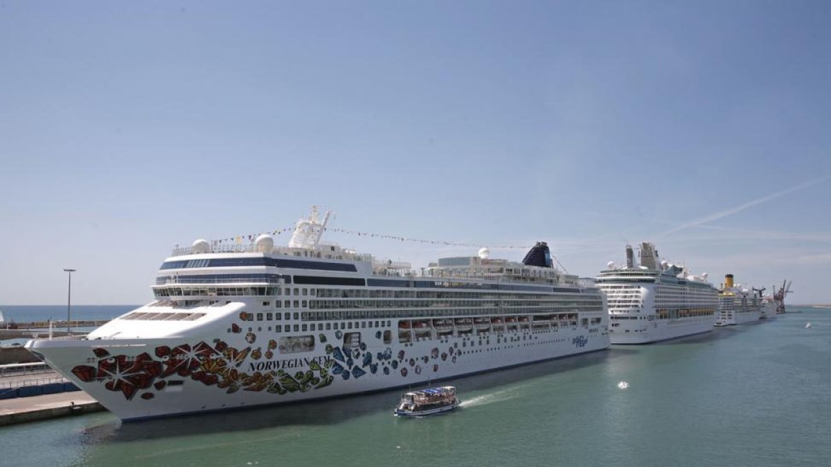 Cruceros en Barcelona.-MAITE CRUZ