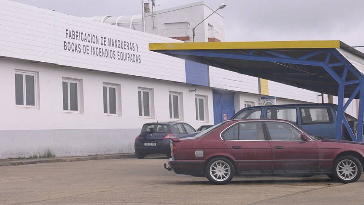 Fábrica de Gruinsa en Tardelcuende-Fernando Santiago