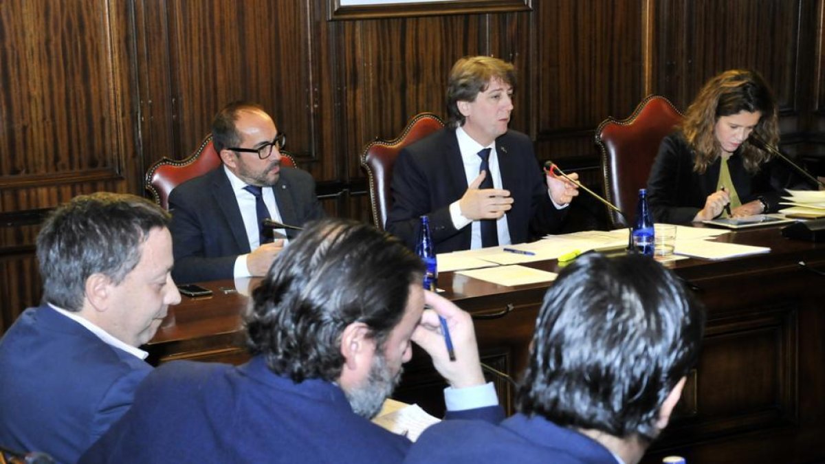 El alcalde, en un momento del debate del estado del municipio.-Valentín Guisande