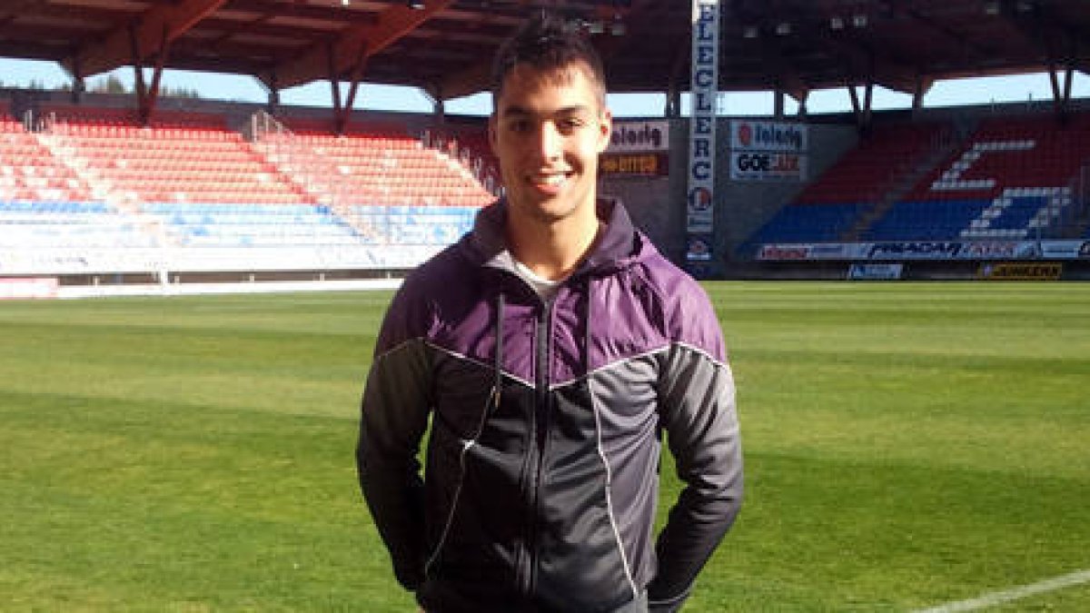 Rubo en el campo de Los Pajaritos / J. Crespo-