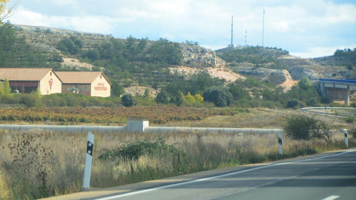 Tramo de la A-11 entre Langa de Duero y Aranda de Duero en una imagen de archivo, con apenas unas canalizaciones. HDS