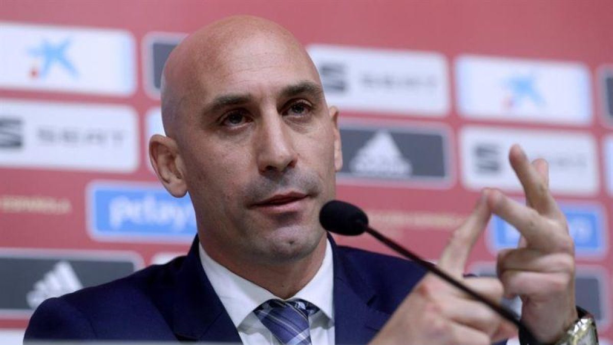 La Primera Federación creada por Luis Rubiales está en serio peligro de desaparición. HDS