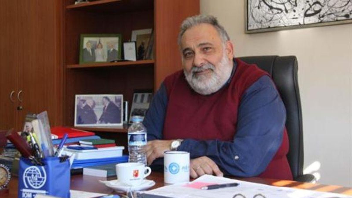 Daniel Esdras, en la oficina de la Organización Internacional para la Migración en Grecia.-JAVIER TRIANA