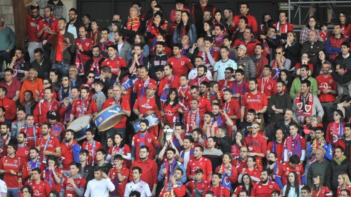 Las peñas del Numancia se suman a la condena de los actos violentos en el fútbol. HDS