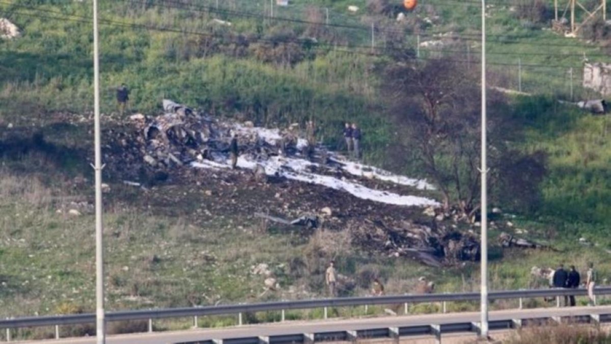 Lugar donde se ha estrellado el avión de combate israelí.-REUTERS