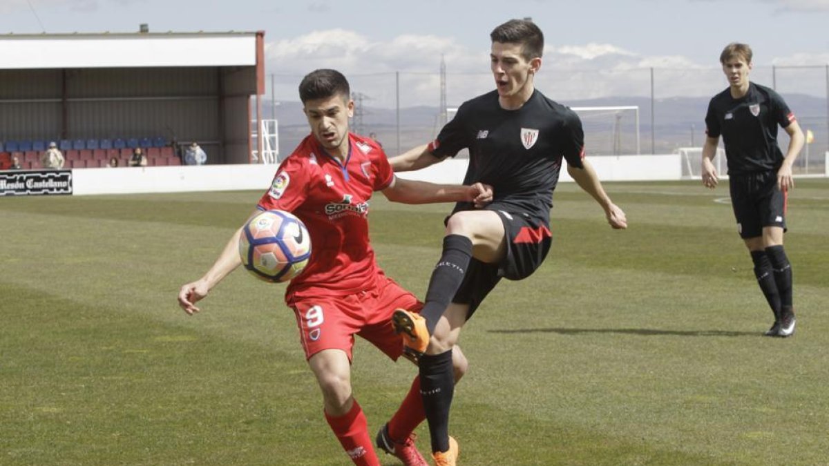 Imagen del encuentro de ayer en la Ciudad del Fútbol entre numantinos y numantinos.-Luis Ángel Tejedor