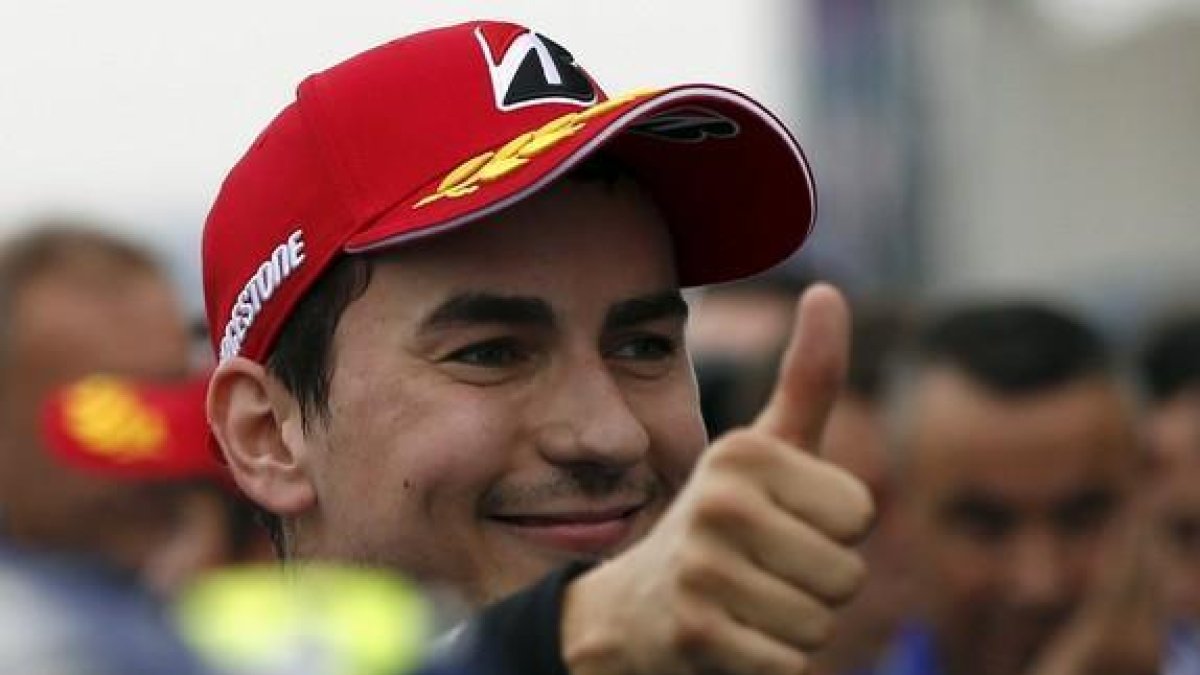 Jorge Lorenzo ha logrado la 'pole' en Japón.-ISSEI KATO / REUTERS