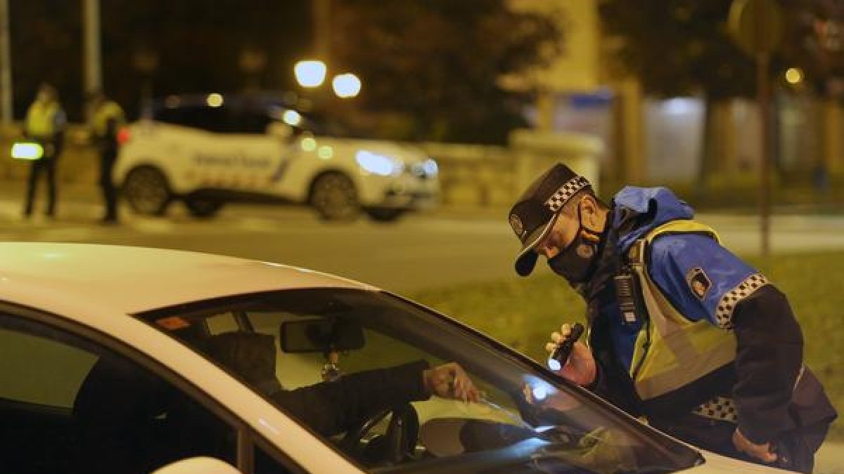 Patrulla de la Policía Local de Palencia. ICAL