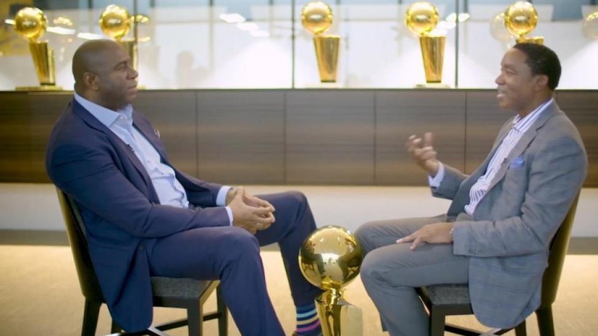 Magic Johnson e Isiah Thomas, cara a cara en el set de NBATV-NBATV
