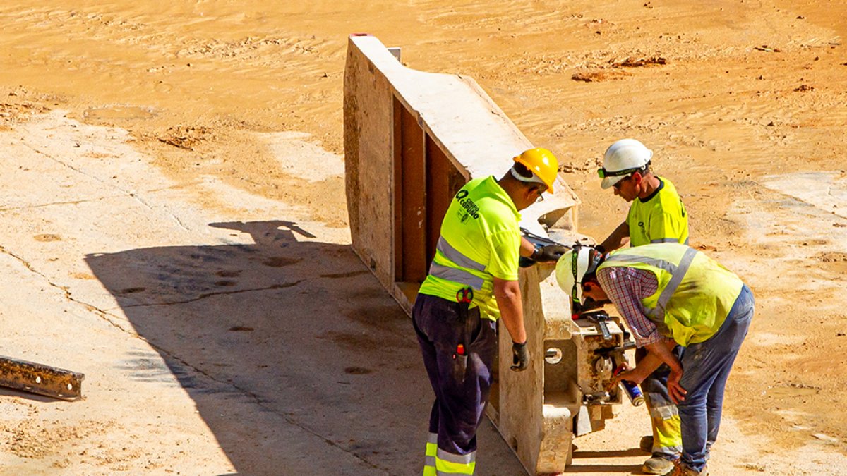 Trabajadores de la construcción - MARIO TEJEDOR