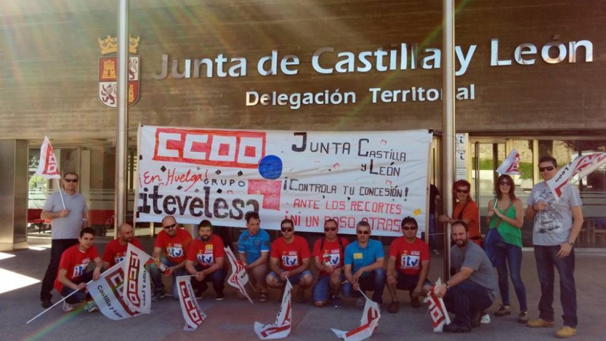 Concentración de ayer de los trabajadores.-DIARIO DE SORIA