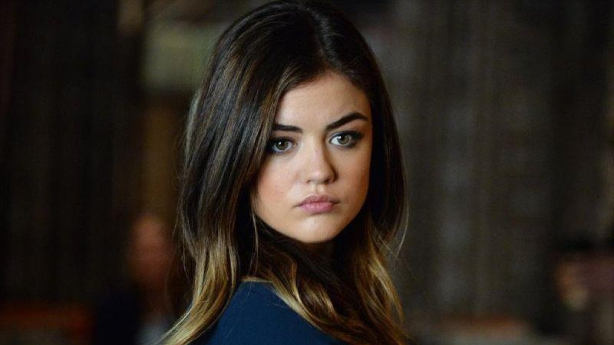 La actriz Lucy Hale, en la serie Pequeñas mentirosas.-EL PERIÓDICO