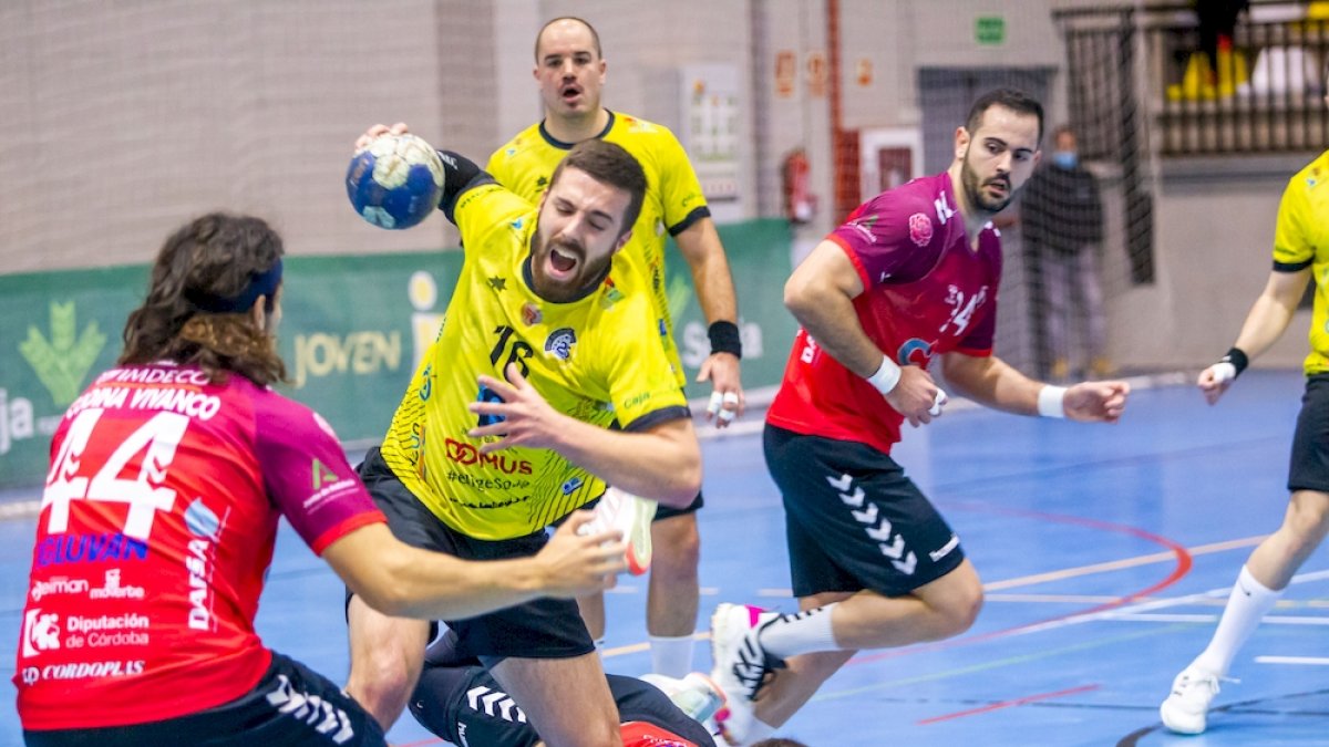 El BM Soria juega hoy frente al Sant Quirze. MARIO TEJEDOR