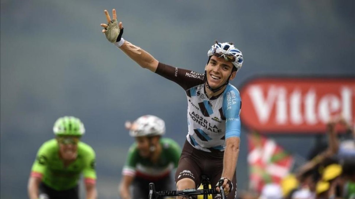 ardet llega vencedor en lo alto de Peyragudes.-AFP