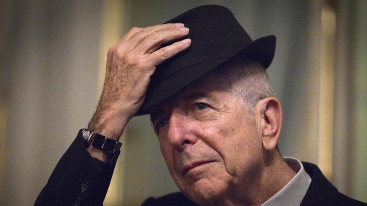 Leonard Cohen, durante una visita a París.-AFP / JOEL SAGET