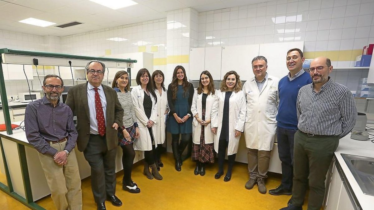 Participantes del proyecto en las instalaciones del Edificio Rondilla de Valladolid-. - PHOTOGENIC / MIGUEL ÁNGEL SANTOS