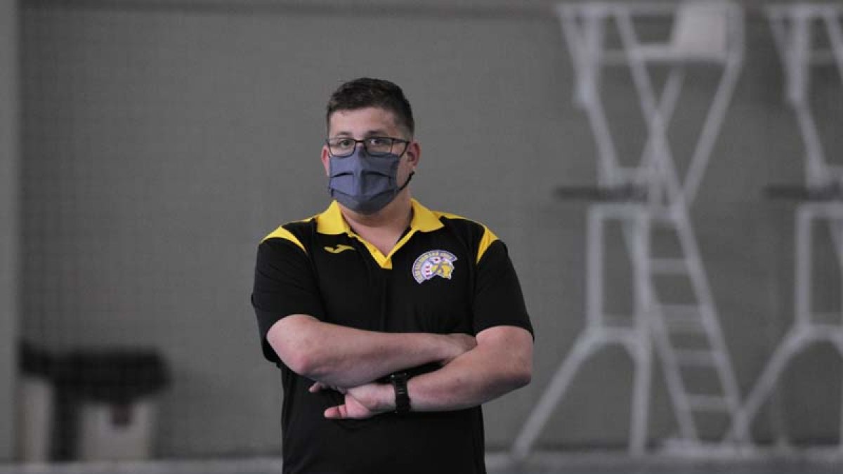 Jordi Lluelles está encantado de la actitud de sus jugadores en pretemporada. VALENTÍN GUISANDE