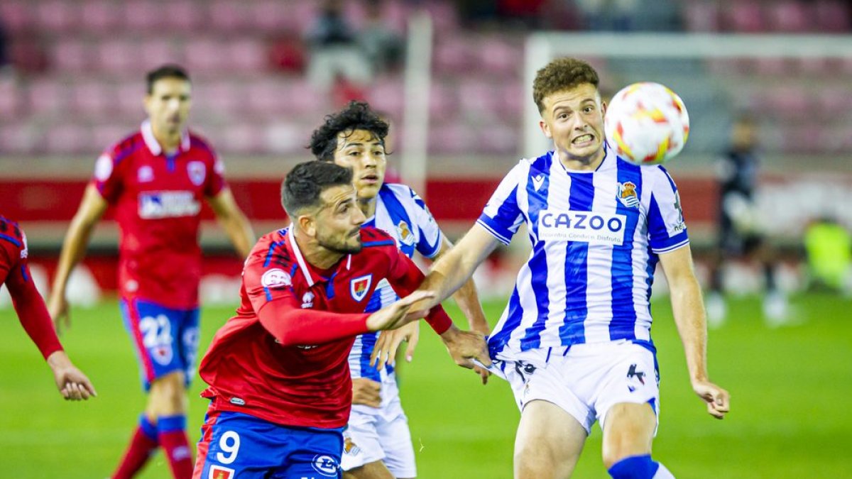 El Numancia sigue en estado de alegría tras conseguir la tercera victoria seguida. MARIO TEJEDOR