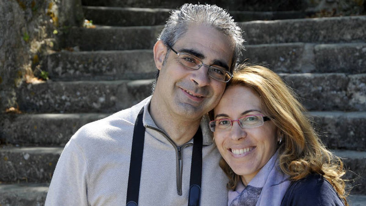 Otón Belluer, originario de Valencia, con su pareja. -