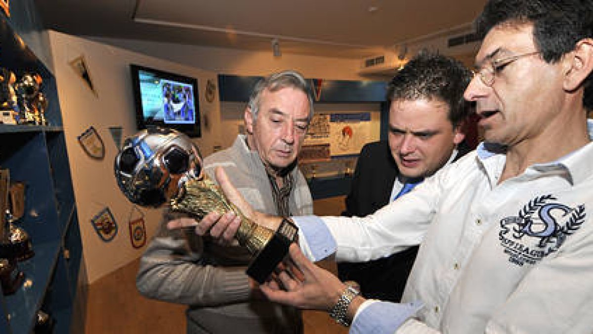 La exposición sobre el Calasanz estará abierta hasta el 10 de marzo. / VALENTÍN GUISANDE-