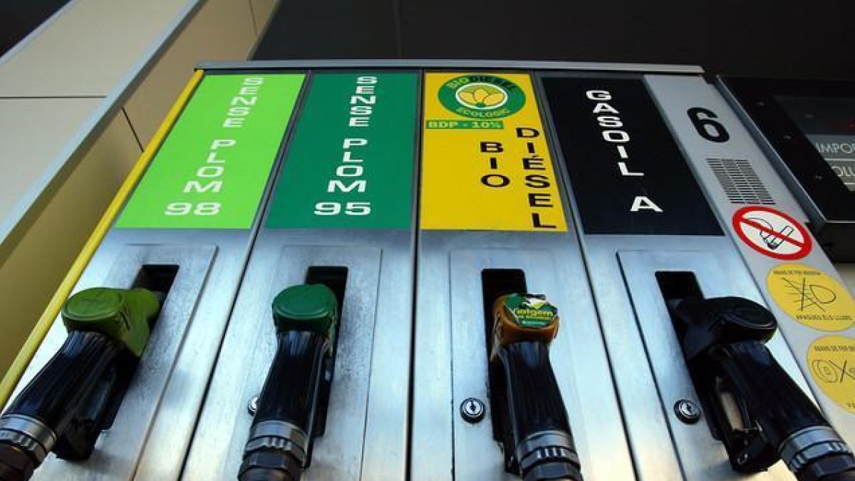 Un surtidor de carburante-RICARD CUGAT