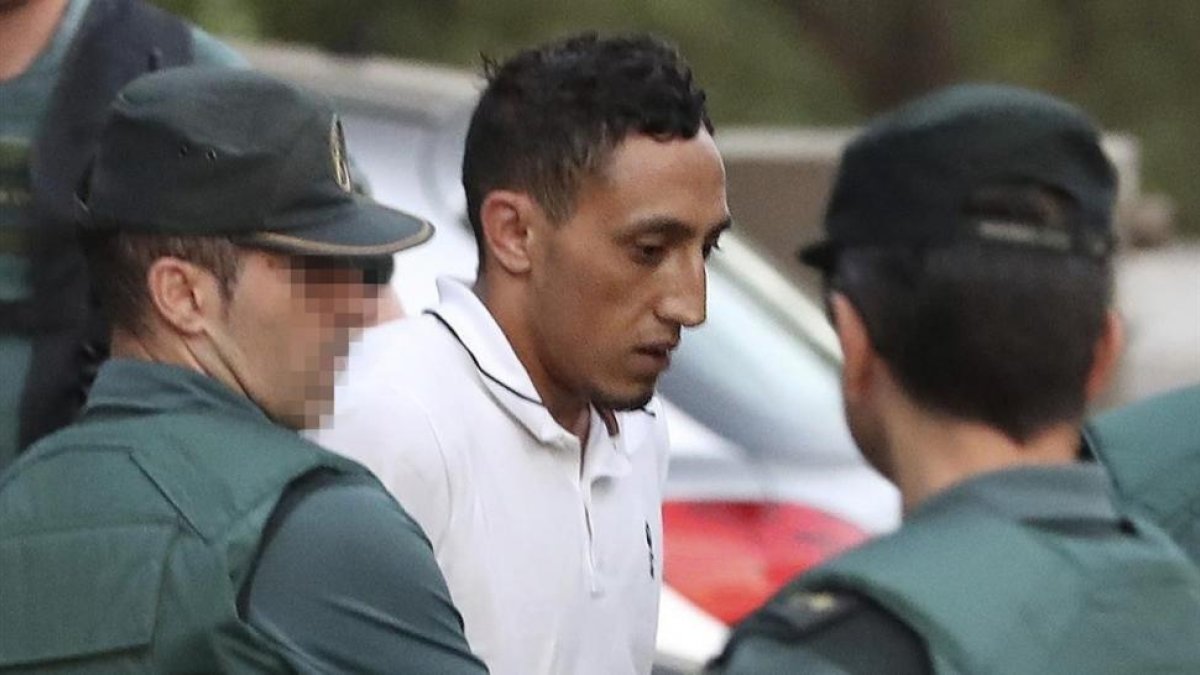Dris Oukabir, uno de los cuatro detenidos en relación con los atentados yihadistas.-EFE/JJ GUILLEN
