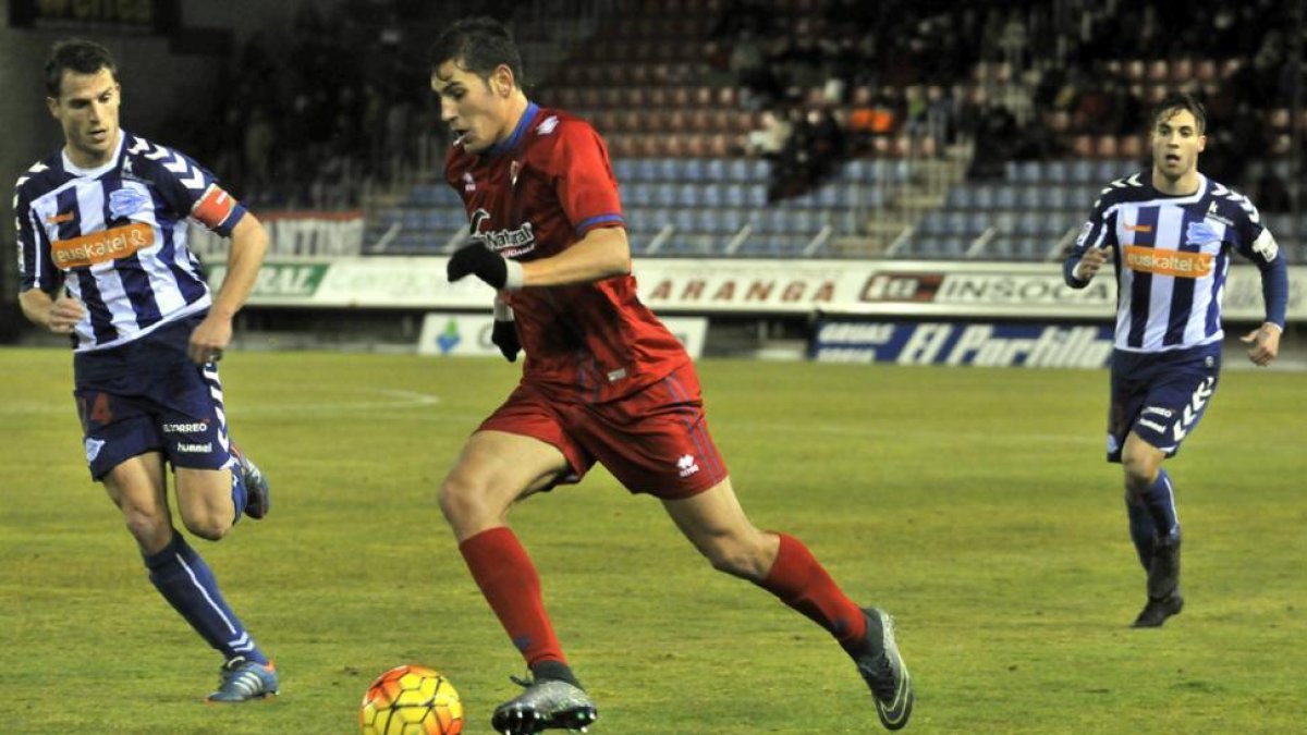 El delantero del Numancia, Álex Alegría.-VALENTÍN GUISANDE