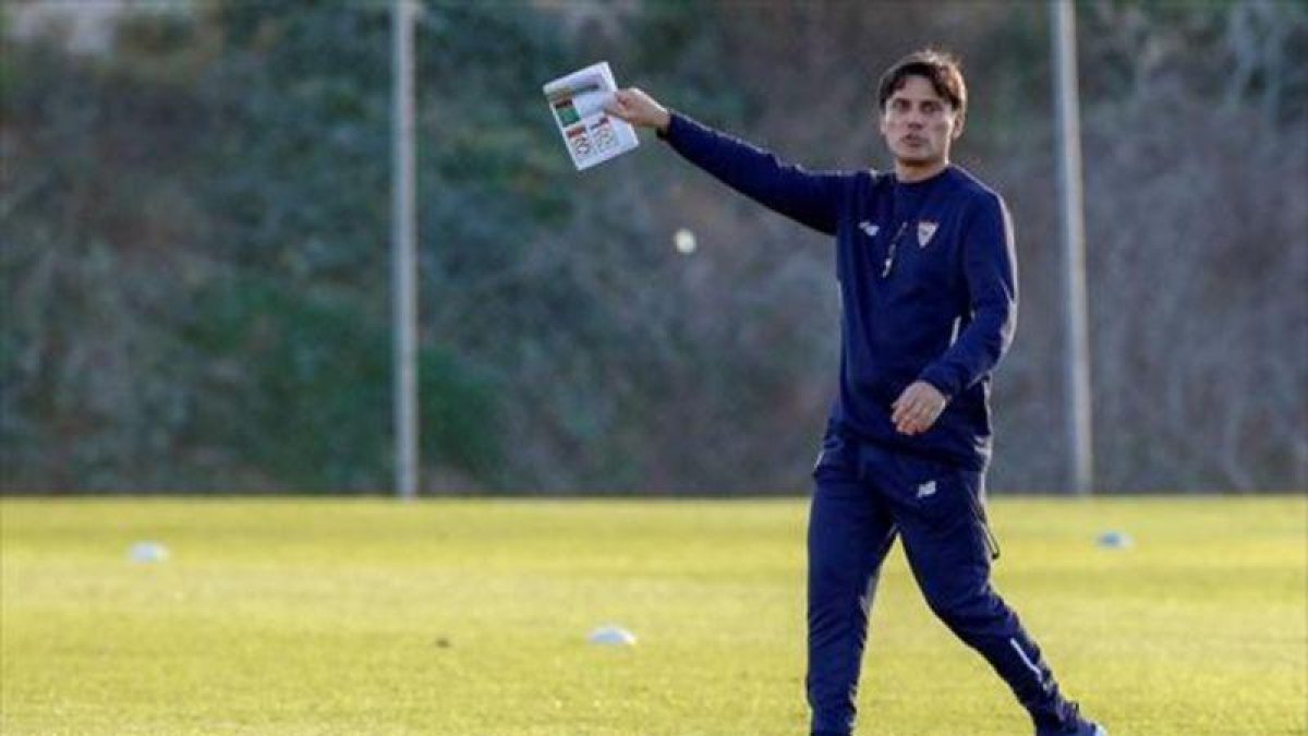 Montella, el día de su primer entrenamiento.-EFE / JULIO MUÑOZ