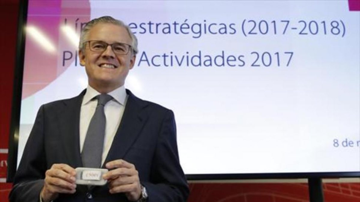 El presidente de la CNMV, Sebastián Albella, durante una rueda de prensa en Madrid.-/ EFE