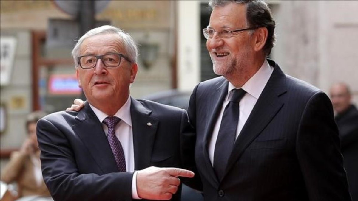 Jean Claude Juncker y Mariano Rajoy, en Madrid en octubre del 2015.-