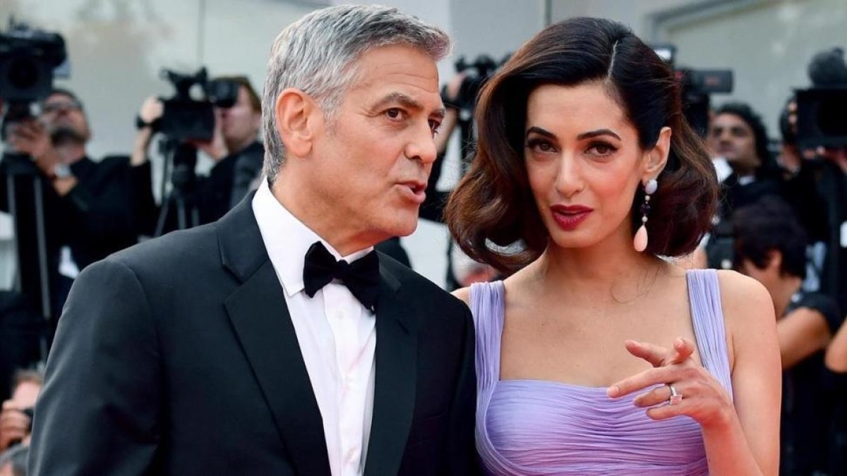 George Clooney y su mujer, Amal Alamuddin, a su llegada al Festival de Venecia, el pasado 2 de septiembre-ETTORE FERRARI