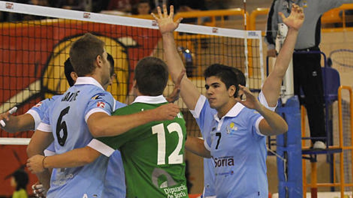 Andrés Portero apuesta por la victoria del Río Duero ante sus paisanos de Unicaja. / Diego Mayor-