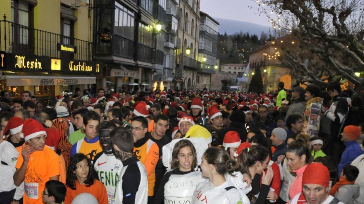 La XX Carrera de Navidad se celebra mañana desde las 18.00 horas.-Diego Mayor