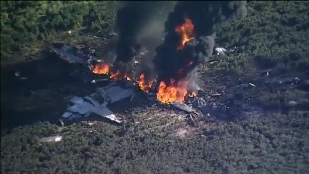 El aparato se ha incendiado al tocar suelo.-ATLAS VÍDEO