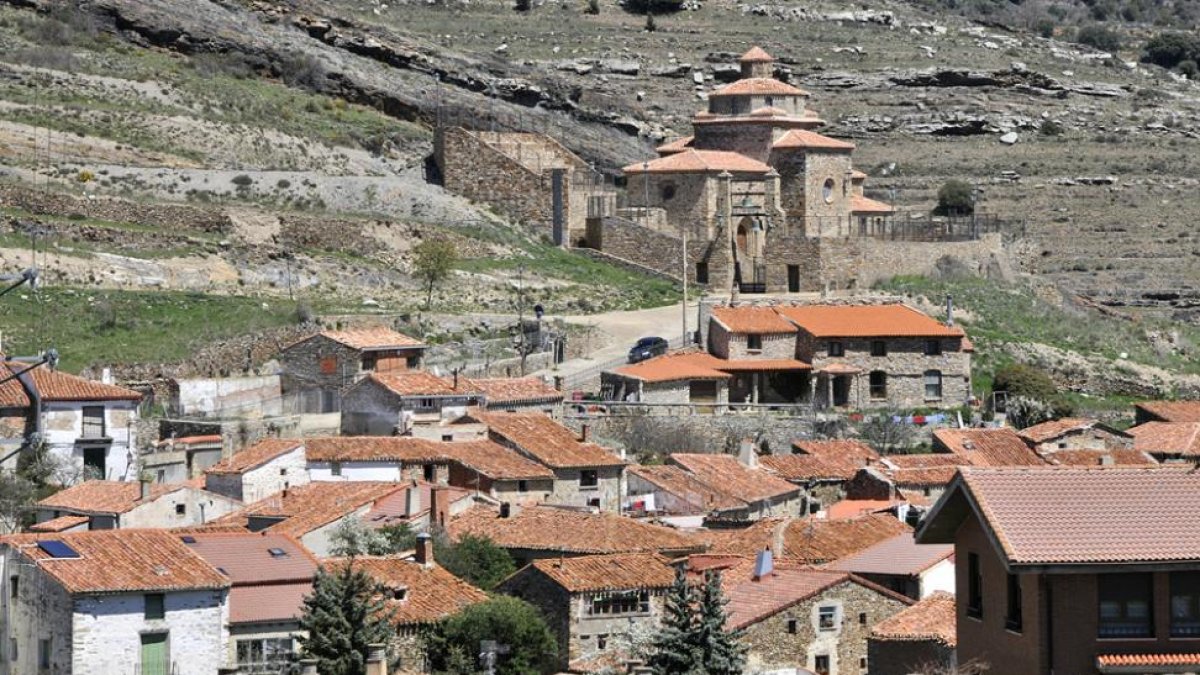 Imagen de San Pedro Manrique.-HDS