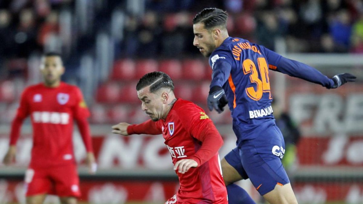 Héctor regresaba a los terrenos de juego ante el Málaga después de siete jornadas de ausencia.-Mario Tejedor
